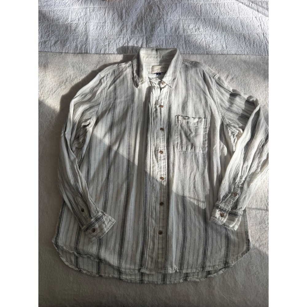 Universal Thread Relaxed Fit Striped Button Down Shirt Cream Grey Medium
